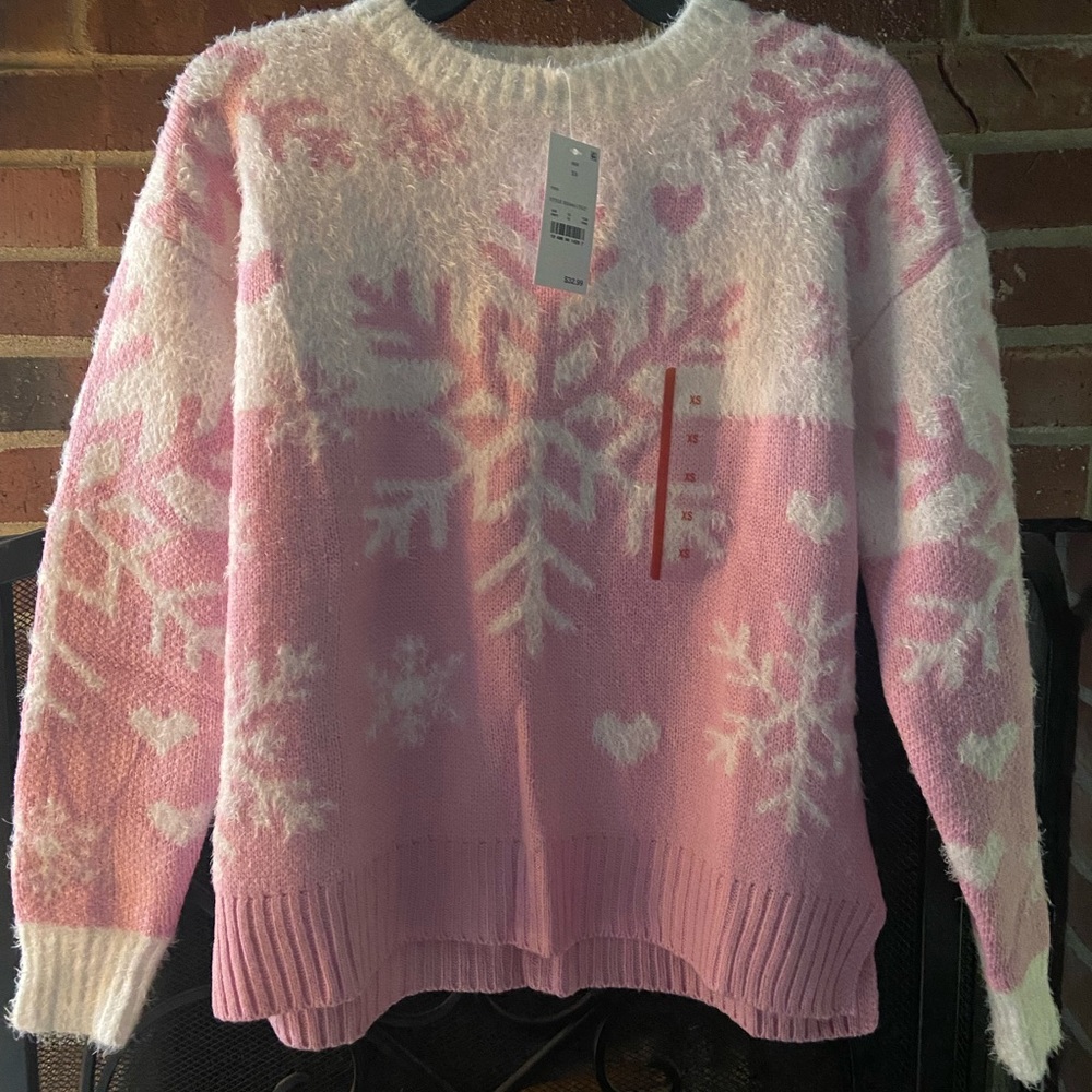 NWT Fuzzy Pink Snowflake Sweater ❄️ Soft and Cozy - Size XS Christmas Sweater